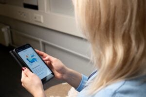 Pitäisikö huoltajan voida asioida nuoren puolesta Oma Ekhvassa?