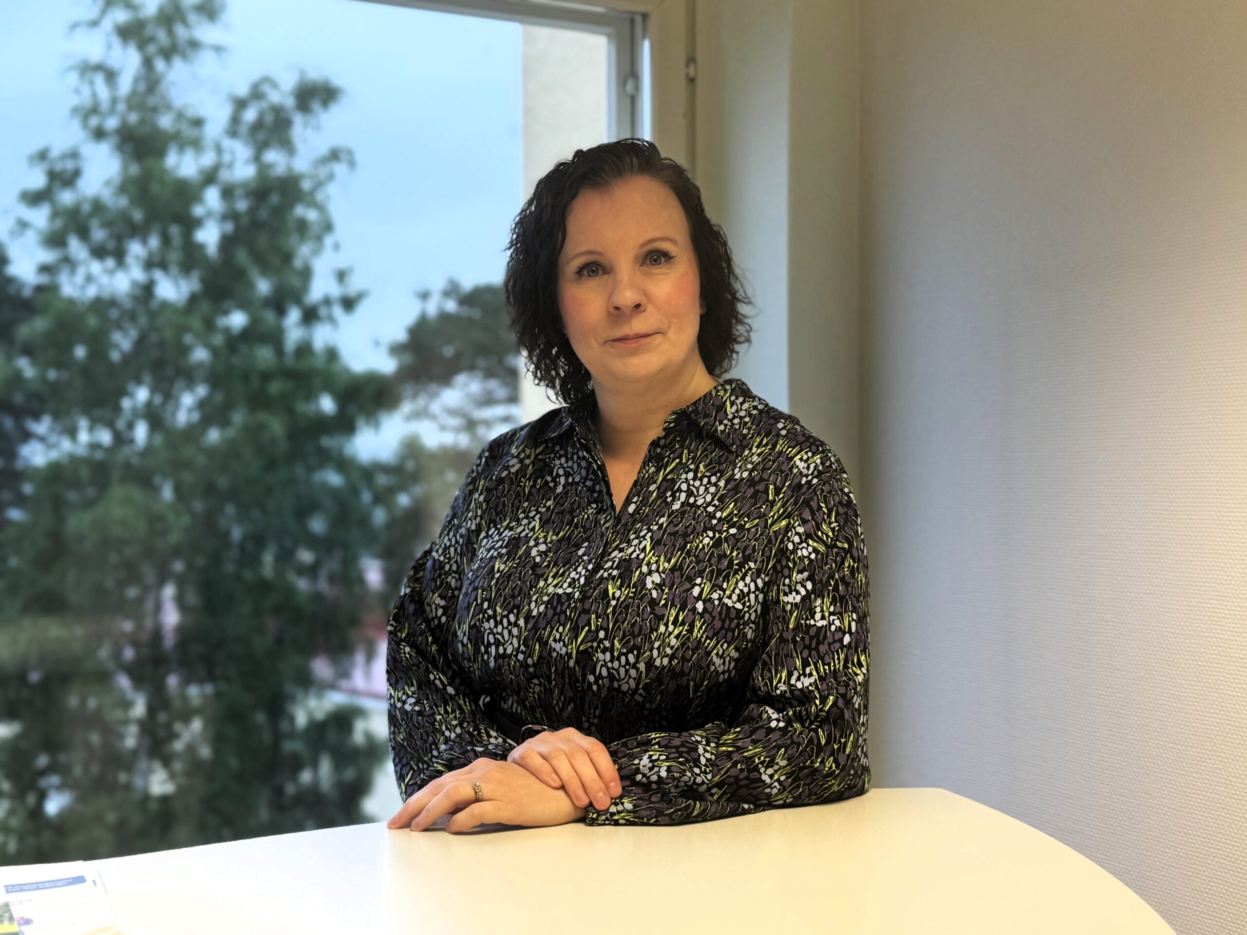 Sallyn kesätorikiertueella keskustellaan hyvinvointipalveluista