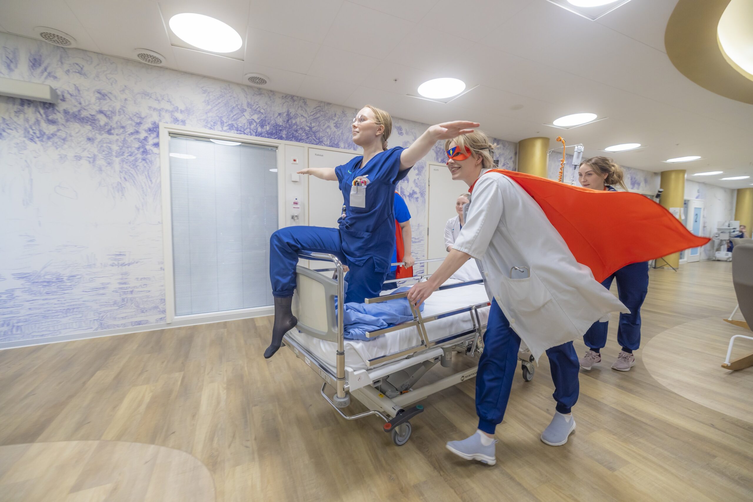 Sairaanhoitaja Eerika: ”Monipuolisen työn lisäksi kaikista parasta on meidän työyhteisö”