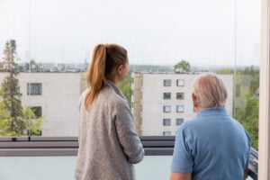 Etelä-Karjalan hyvinvointialue testaa uutta palvelua omaishoitajien lyhytaikaisiin vapaisiin